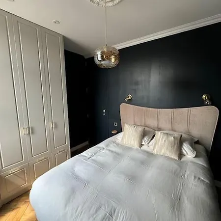 Bel Climatise En Plein Coeur De Appartement *